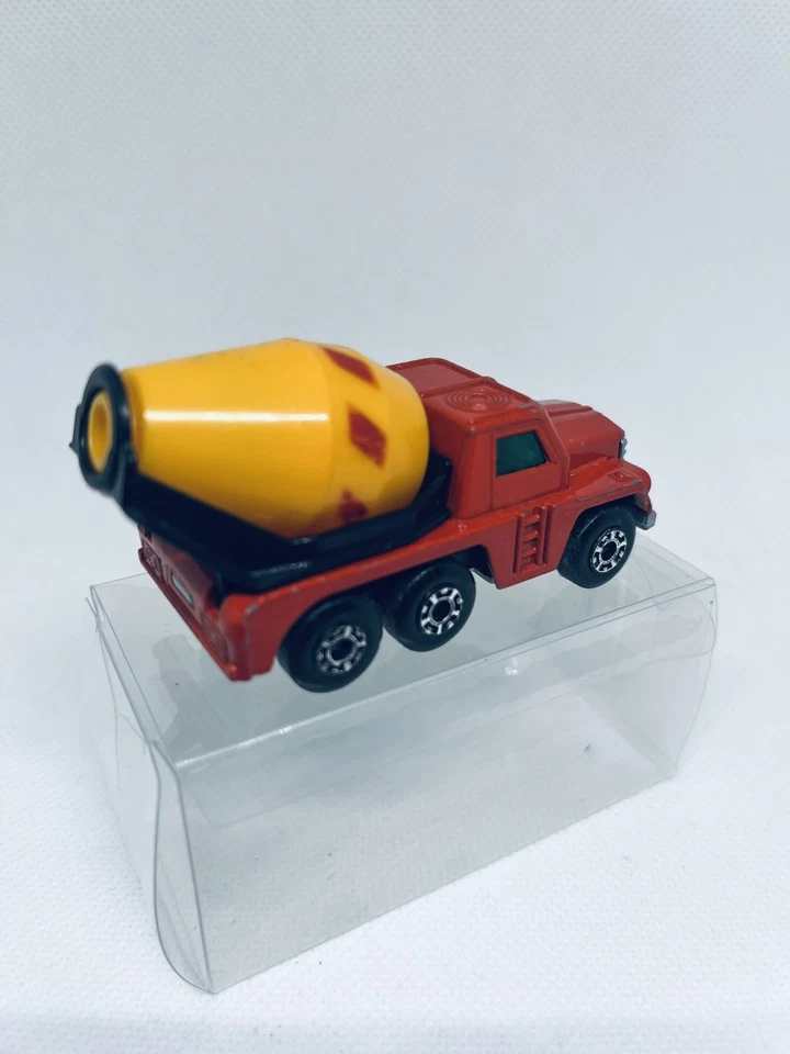 Matchbox Superfast Nr.19 Cement Truck RARE silver base! - Bild 3 von 3