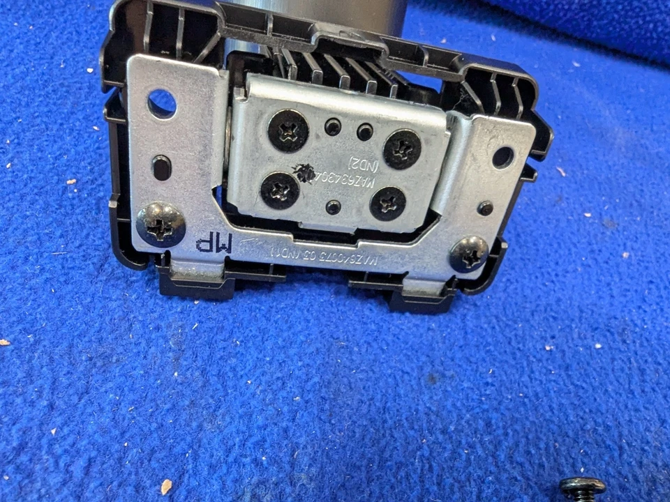 LG UltraWide FHD 26-Inch Computer Monitor stand for 26WQ500-B - Image 2 of 4