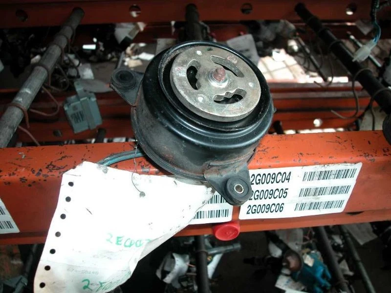 87 88 VENTILADOR RADIADOR NISSAN SENTRA MOTOR SOLO QUEDA 160 VATIOS Foto 2 de 2