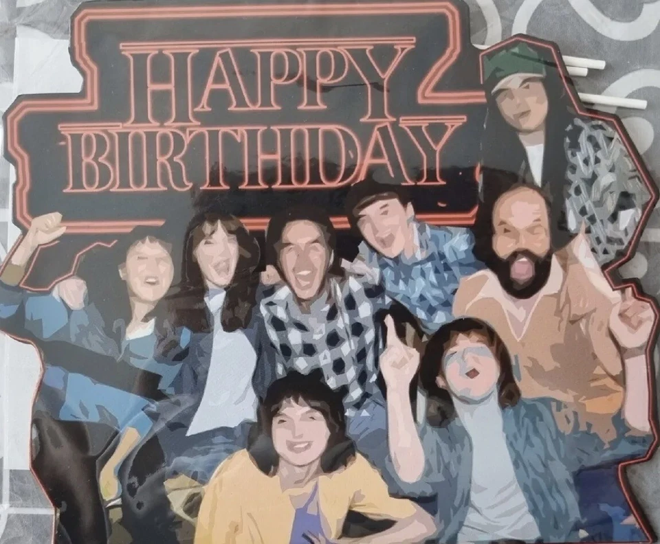 Juego de suministros de decoración de pasteles pancarta de cumpleaños de Stranger Things Foto 3 de 4
