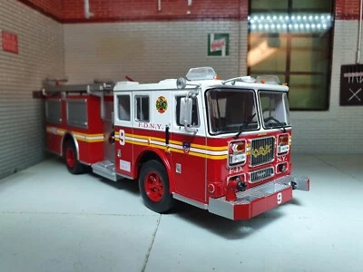 1:43 New York Fire Engine FDNY Seagrave Marauder 2 Pumper IXO Diecast Model 2003