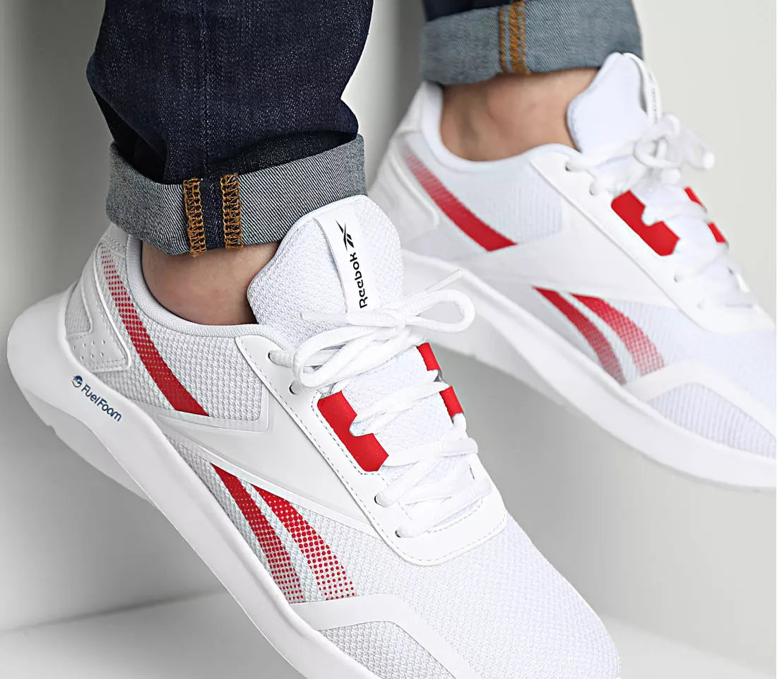 Abbigliamento running sales reebok