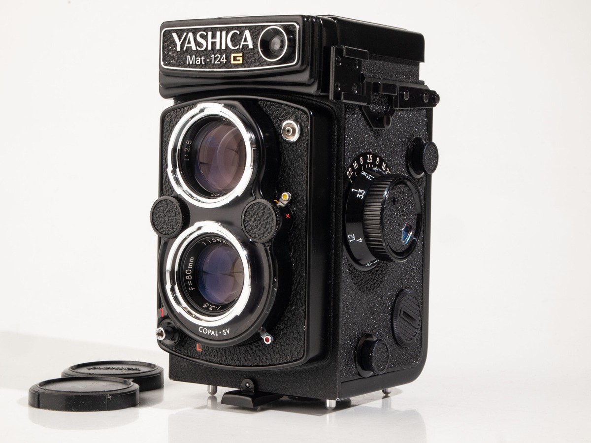 Yashica MAT-124 G - 6x6cm - Yashinon 3.5 / 80mm - fully working 