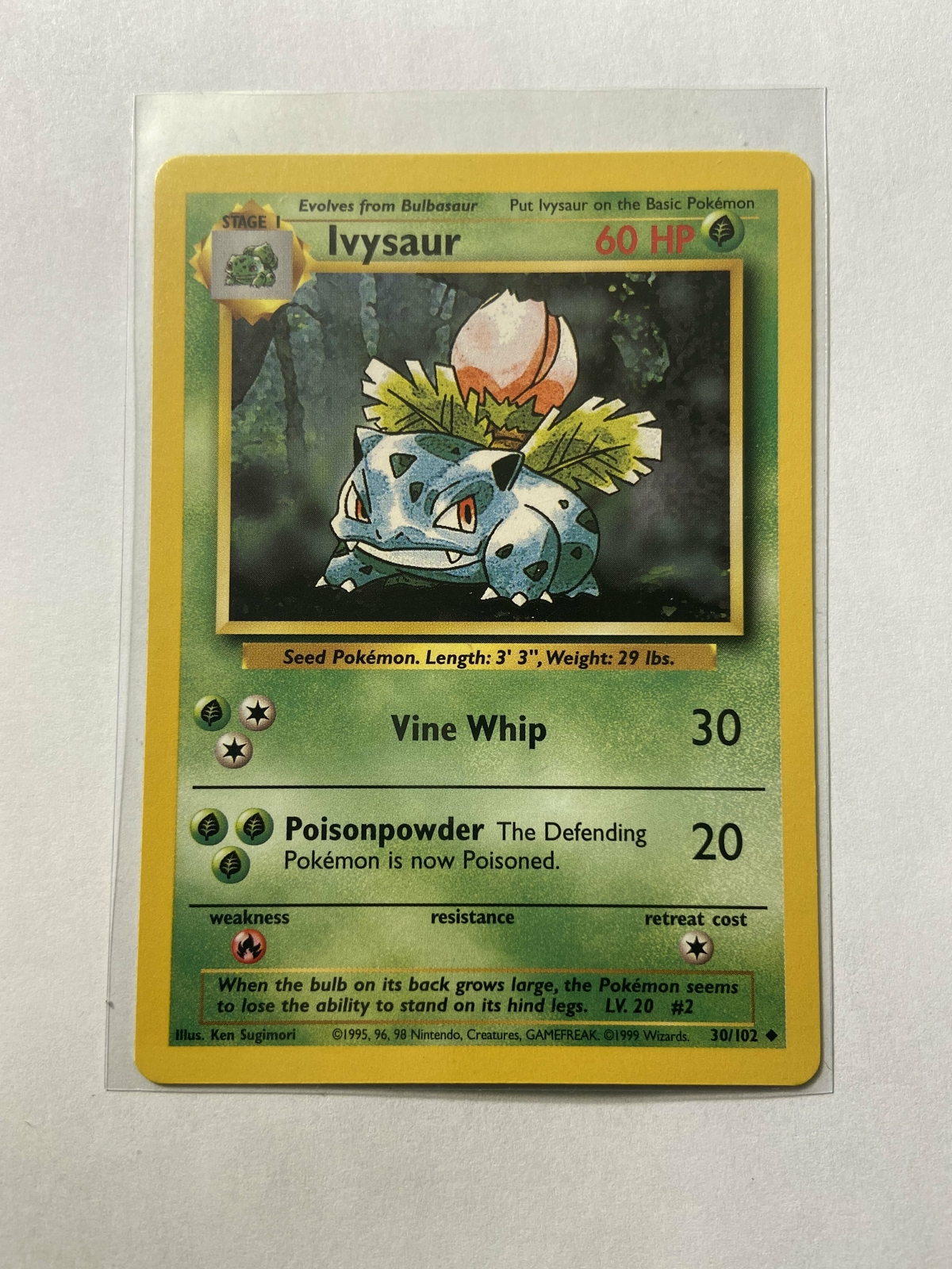 Ivysaur Base Set Near Mint Condition ENGLISH 30/102