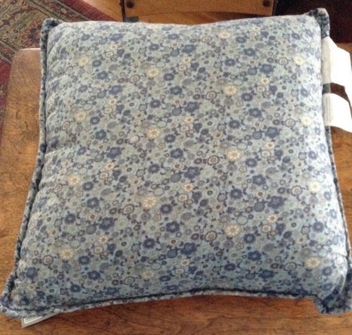 Home Classics Heirloom "Madeline" Full/Queen Quilt, 1 Sham and Decorative pillow - Picture 10 of 12