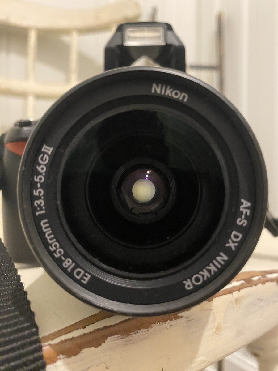 Nikon d40x body and Nikon dx af-s nikkor 18-55mm 1:3.5-5.6g