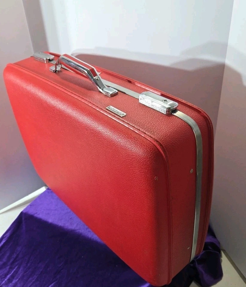 Maleta rígida vintage roja American Tourister equipaje 24", años 50, 60 BONITA  Foto 3 de 4