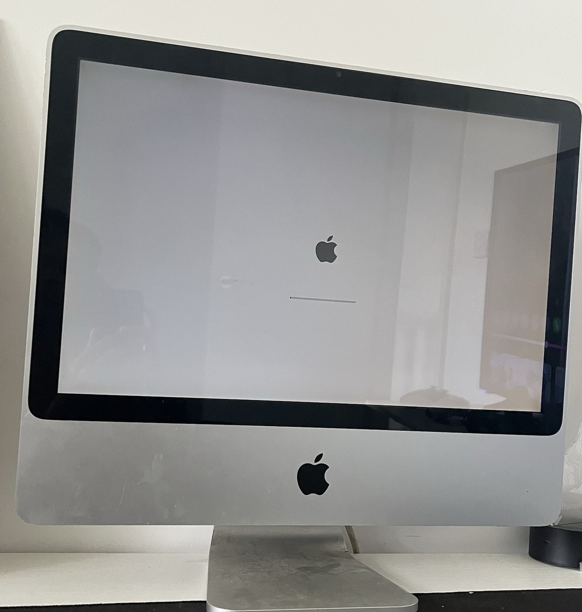 ☆Apple iMac MA877J/A (20-inch， Mid 2007) [2.4GHz C2D/3GB/500GB 