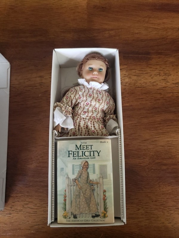 Retired American Girls Collection Felicity Merriman Mini Doll 6.5” Box Book Card