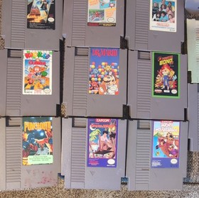 Nintendo Entertainment System Console Lot w/ Zapper, Games (Mario, Zelda, Bond)