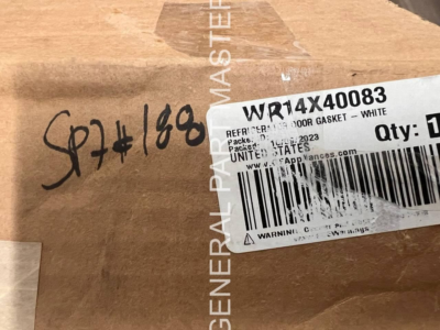 GE Refrigerator Door Gasket – White, Replacement WR14X25612 / WR14X40083