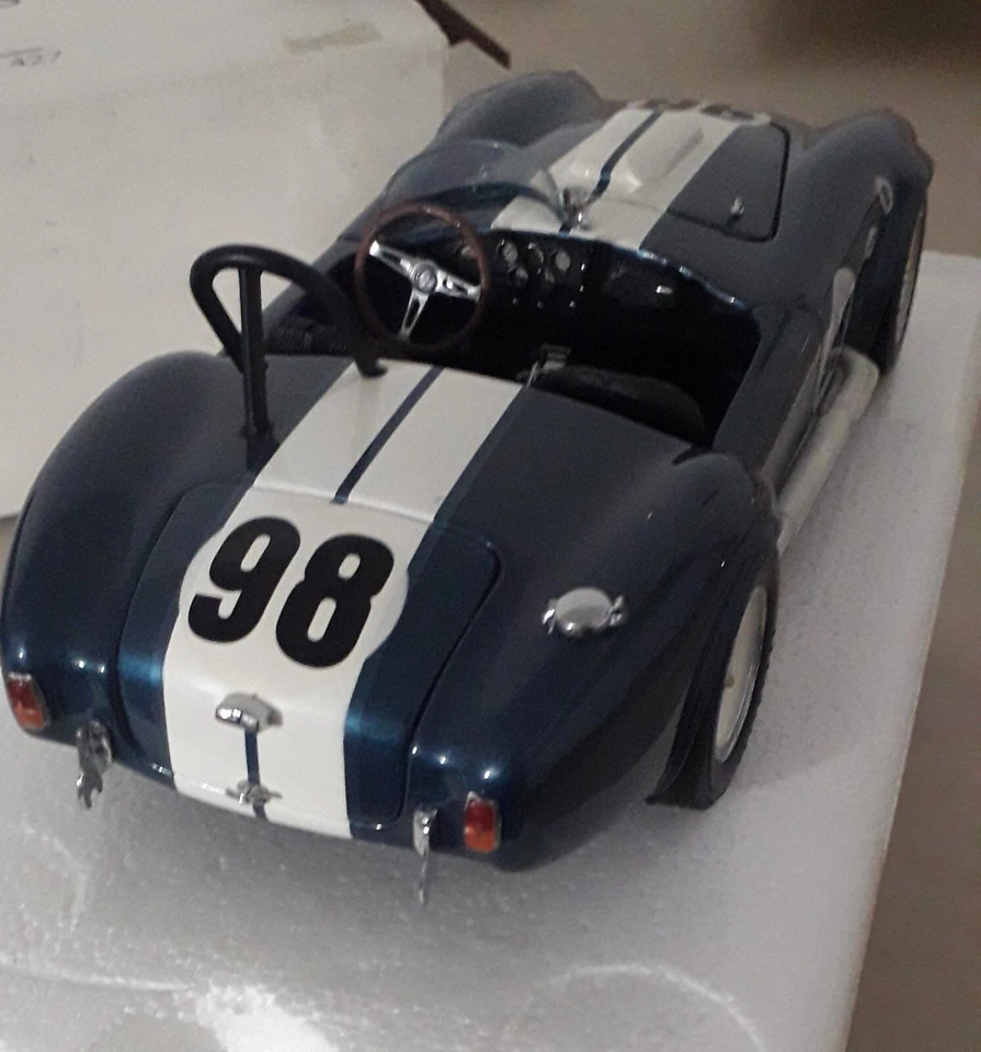 Revell Creative Masters 1:20 Racing Cobra 427 come nuovo - Immagine 4 di 4