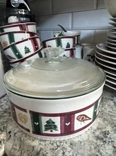 Pfaltzgraff Snow Bear Casserole Oven Baking Dish W Lid Christmas Winter EXC