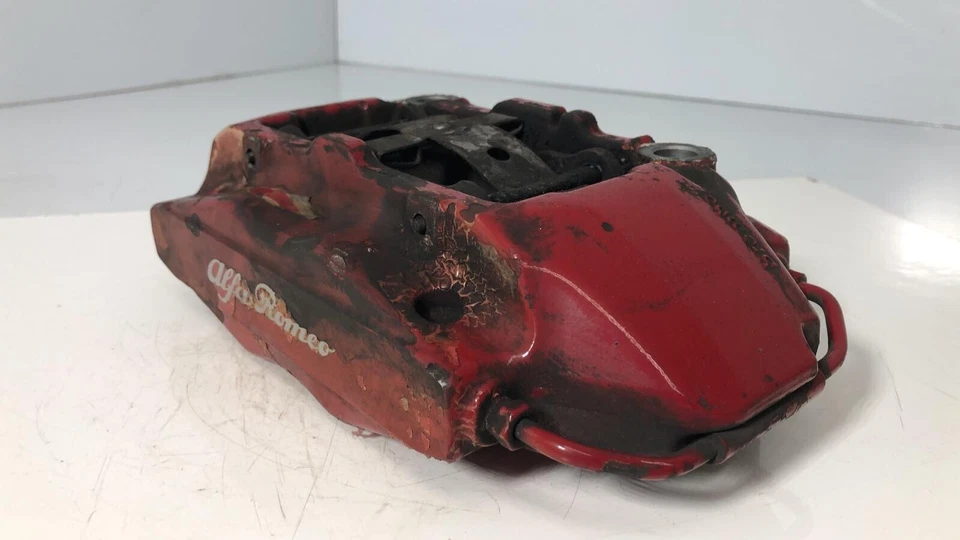 Pinza de freno delantera derecha Alfa Romeo 159 O/S 2010 #053 F8 Foto 2 de 4