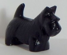 VINTAGE SCOTTIE SCOTTISH TERRIER PLASTIC CELLULOID MINIATURE DOG FIGURINE