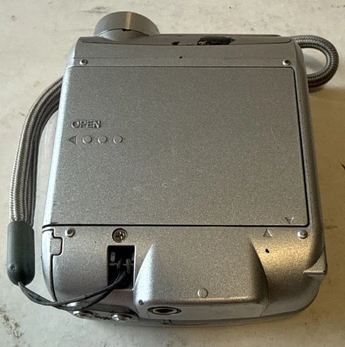 Panasonic D-snap SV-AV25 Digital Palmcorder Camcorder- Silver TESTED  RARE image 5