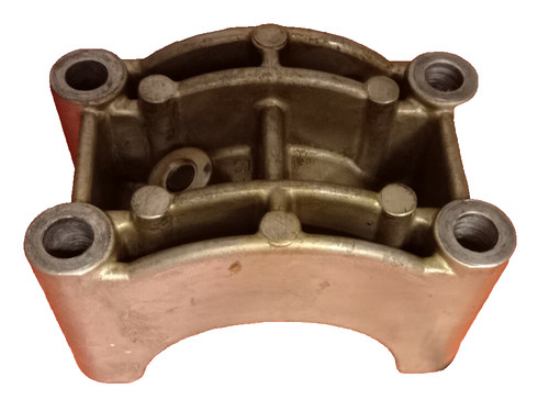 Lagerbock, Lagerstütze Kurbelwelle Mitte   Kawasaki  Z 1100 ST   KZT10A