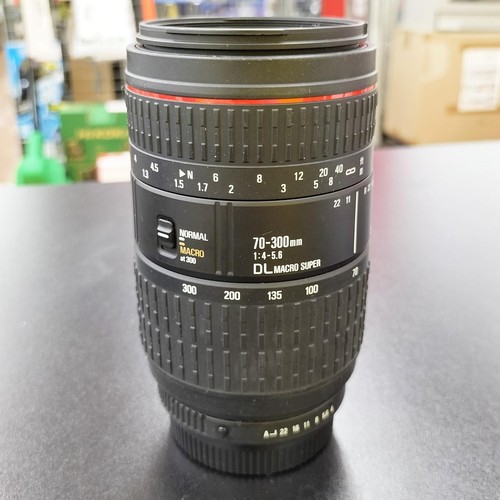 Lens Model 70 300MM F4 5.6 DL MACRO SUPER SIGMA (FOR PENTAX)