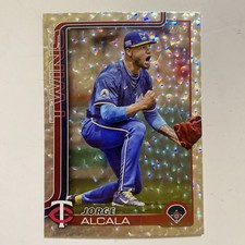 Jorge Alcala 2025 Topps Series One #336 Silver Patterned Foilboard Superbox 