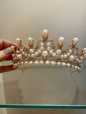 Georgous Luxury Tiara, Crown, Wedding Pearl, Rinestones, Goldtone 268.00