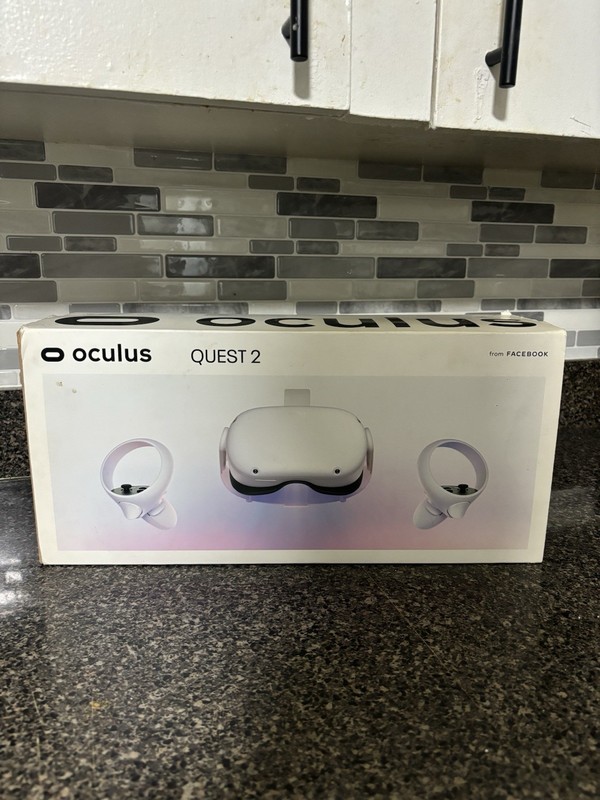 Meta Oculus Quest 2 All-in-One VR Headset with Controllers White, 128GB