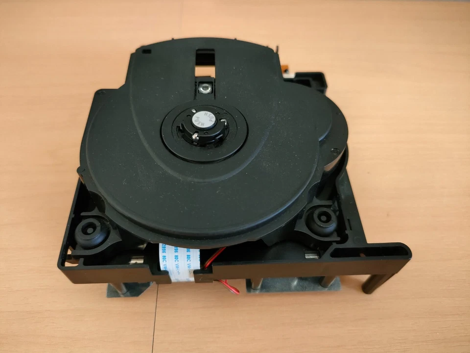 Nintendo Gamecube Replacement Optical Laser Drive Assembly Replaced Capacitors - Image 2 of 4