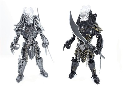 Predator 40cm stehende Dschungeljägermaske langer Stab Metallskulptur