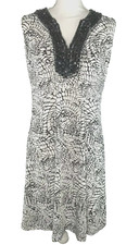 Essentials by Milano Size M Womens Dress Slee...