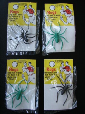 4 NOS Vintage 1960s FLOATING Trick SPIDER BUG GAG JOKE MIP MAIL ORDER VENDING 