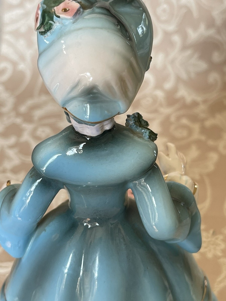 Geo Z Lefton Vintage Lady With Fan and Bonnet Figurine Pink