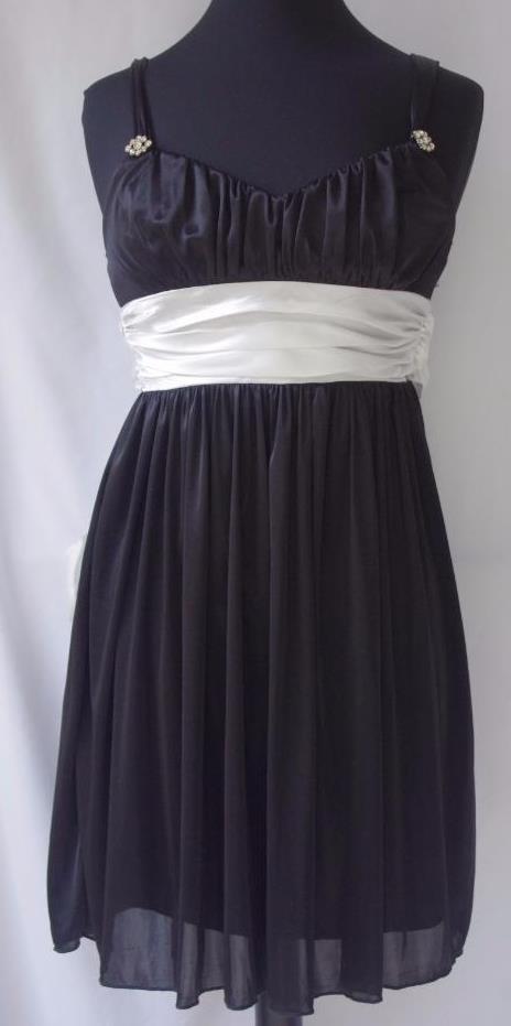 black empire waist cocktail dress Little Small Formal Dress Waistline a-line chiffon maxi dress it creates an easy Collection:Crinkle Collective - White Women's Luxology Gauze Smocked Plus size