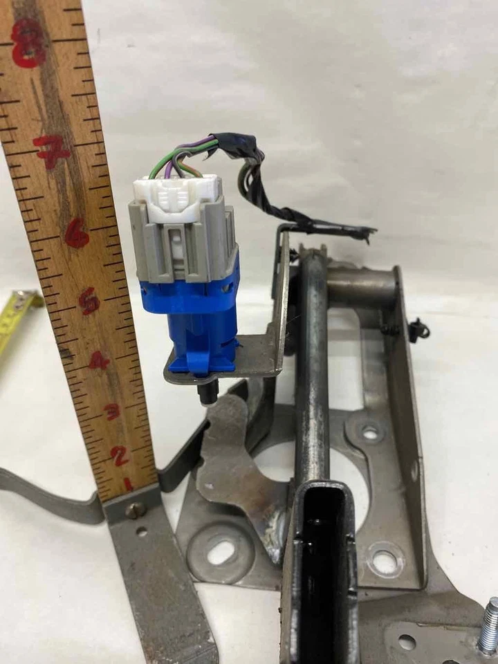 Ford Focus 2014 transmisión automática parada freno lento pedal 2,0 L tracción delantera sedán G Foto 4 de 4