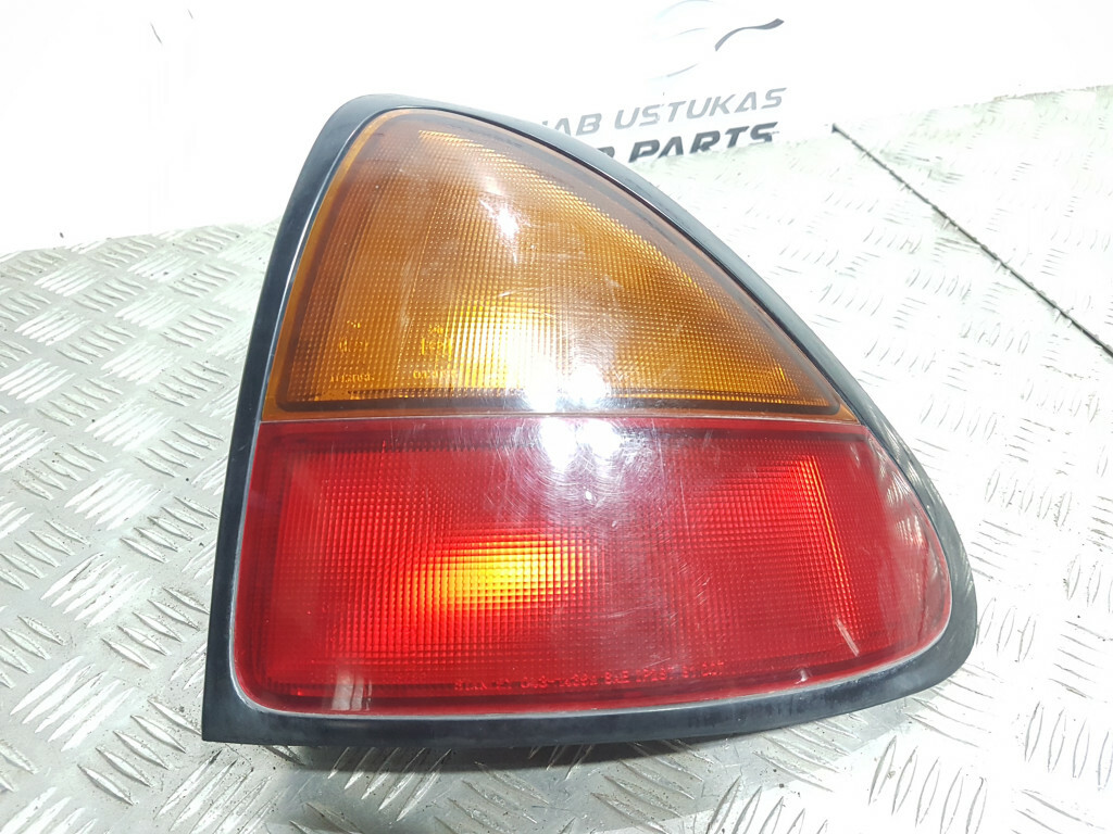 Mazda 323 1995 Rear Right Tail Light Rear Lamp Outer 0431436R GUST25658