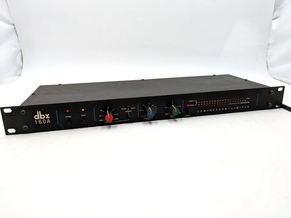 dbx 160A Single-channel Professional Compressor/Limiter R3296 - Image 2 of 4