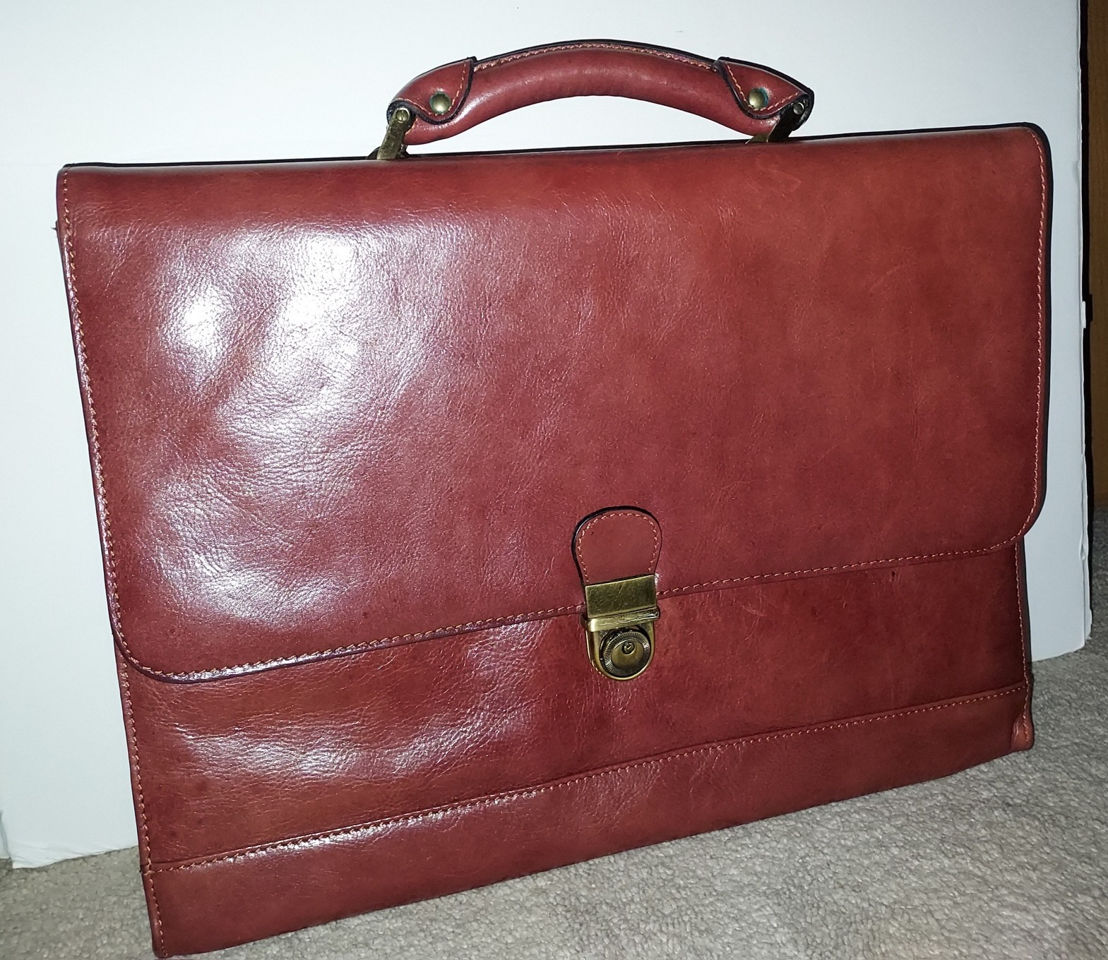 Avenues America Vintage Mens Brown Top Grain Leather Briefca