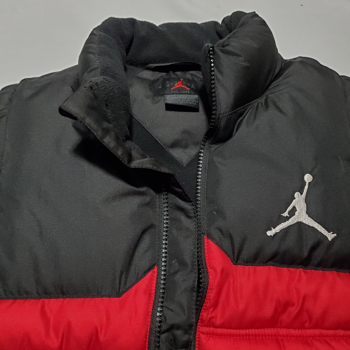 Air Jordan Nike Kid's Youth Unisex Blocked Down Vest Gym Red Black