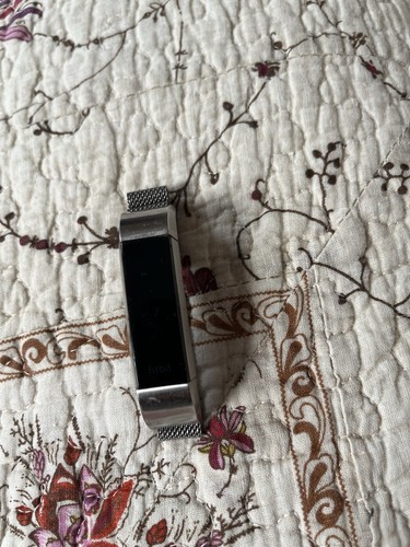Fitbit Alta Watch with Metal Strap - Faulty Screen *See Pictures*