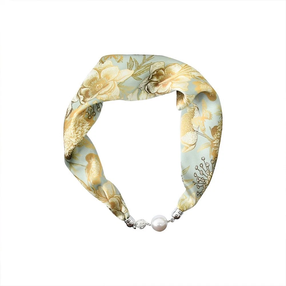Acquista ESPRIT Cardigan in chiffon stile scialle su