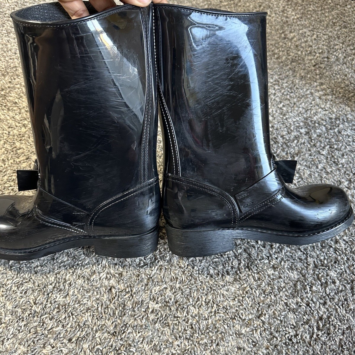 RED VALENTINO BLACK BOW MID-CALF RUBBER RAIN BOOTS SIZE 36 RED VALENTINO BLACK BOW MID-CALF RUBBER RAIN BOOTS SIZE 36