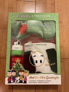 New Peanuts x Profusion Cosmetics Holiday Lip Balm Eye Mask Pouch New In Box