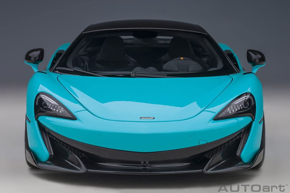 AUTOart 1/18 McLaren 600LT Light Blue Pearl Carbon Roof AUTOart 1/18 McLaren 600LT Light Blue Pearl Carbon Roof