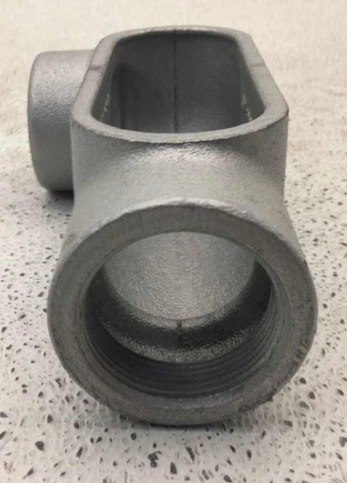 LR57 CROUSE HINDS CORPO DE CONDUÍTE DE FERRO MALEÁVEL CUBOS DE 1,5 POLEGADAS TIPO LR FORM 7 - Imagem 3 de 4