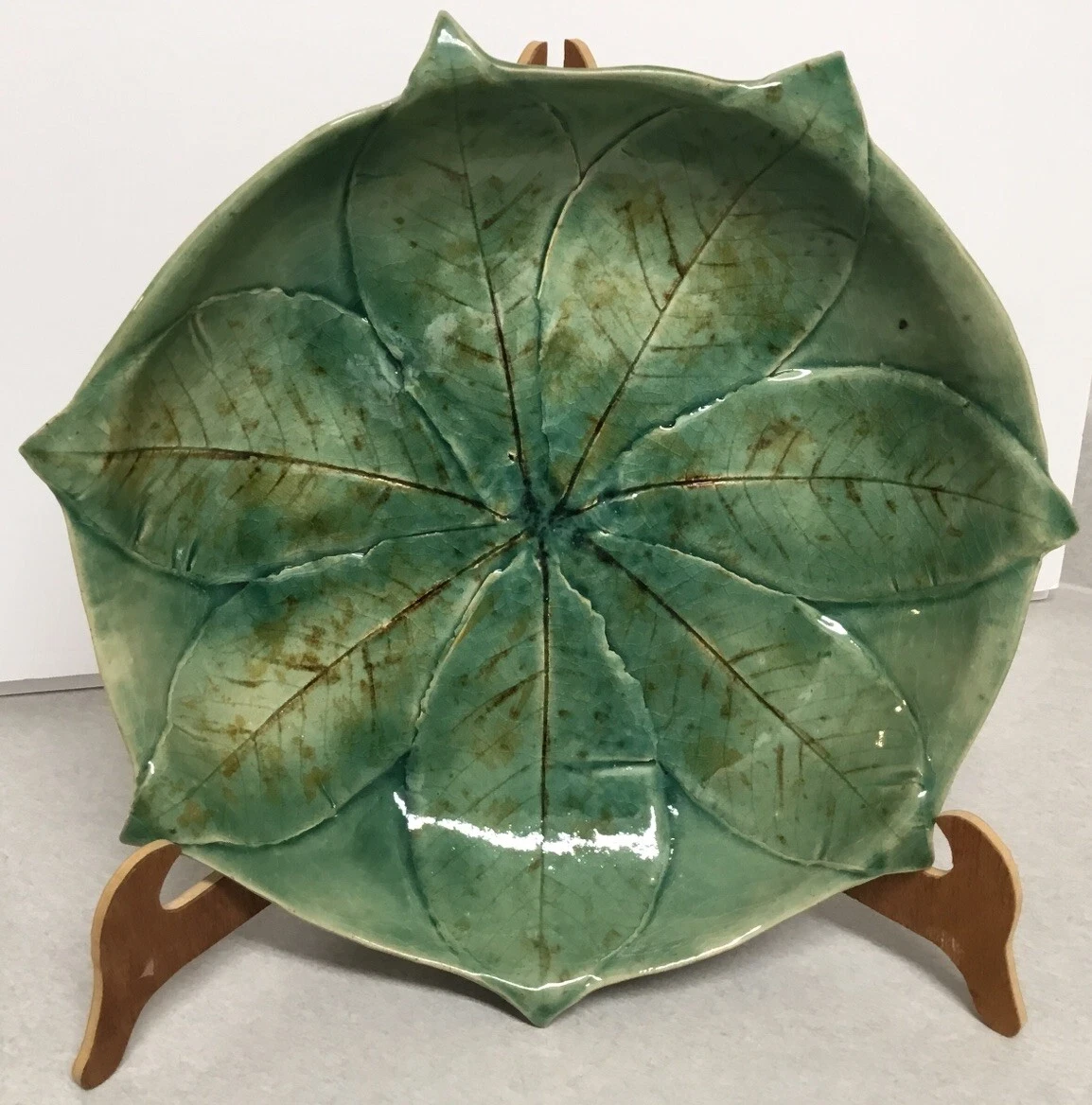 Pie Plate 1992 Pottery Large Leaves Pattern In Greens 11” Diameter