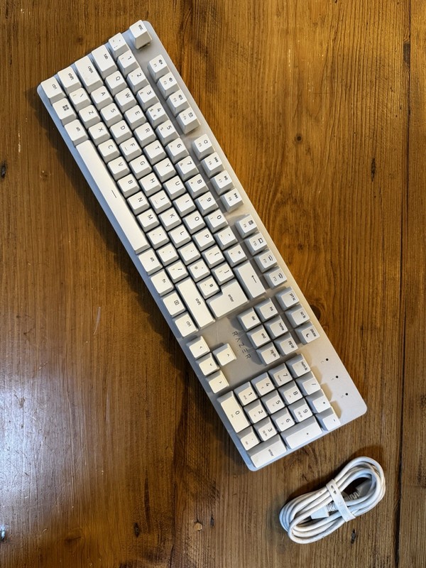 Razer Pro Type Ultra Wireless Mechanical Gaming Keyboard Full Size UK Layout