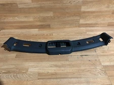 BMW F33 F83 428 M4 FRONT CONVERTIBLE CABRIO WINDSHIELD FOLDING SCREEN MOLDING