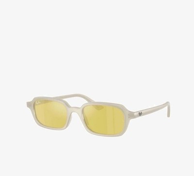 Ray-Ban Sunglasses - white With Case