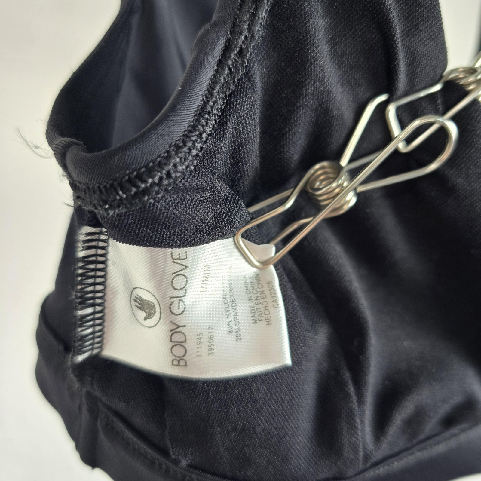 Body Glove Bikini Top Womens Medium Black Plunge V Neck Wireless Minimalist 