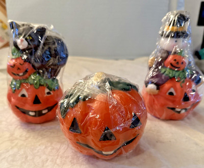 3-4.5'' PUMPKIN CANDLEs-robert alan candle co*