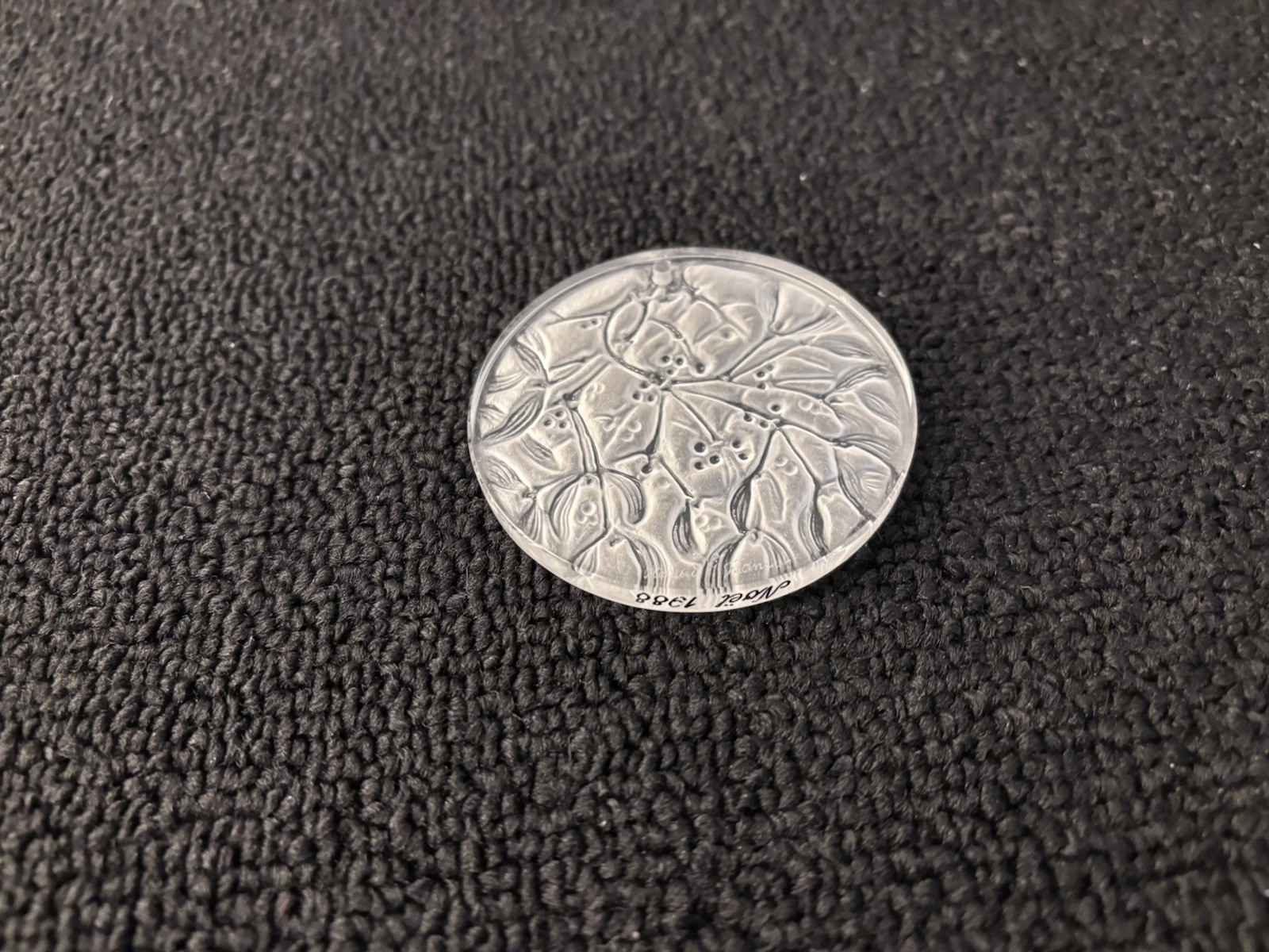 Lalique France 1988 Clear Frosted Glass Christmas Medallion