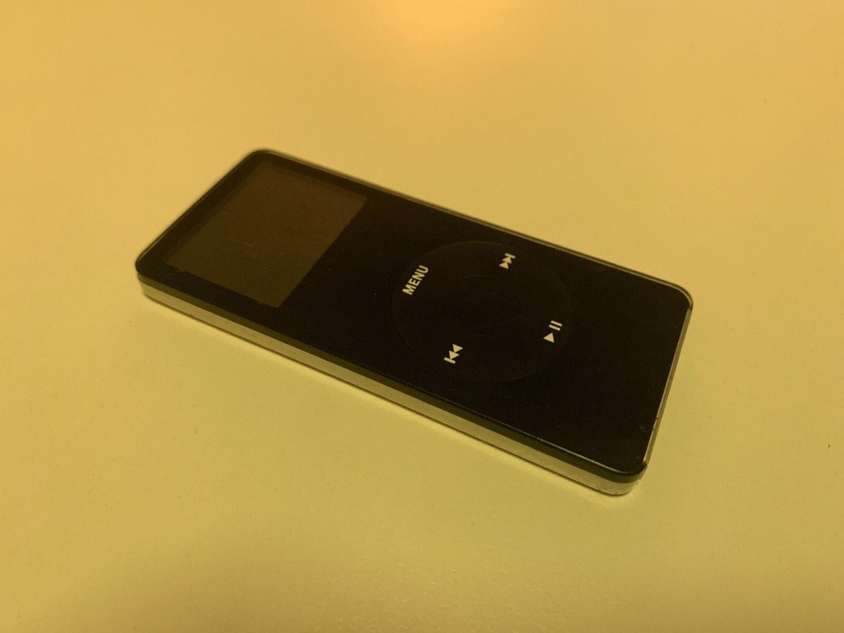 Official Apple iPod Nano 1st Gen Generation 2GB Black Model A1137